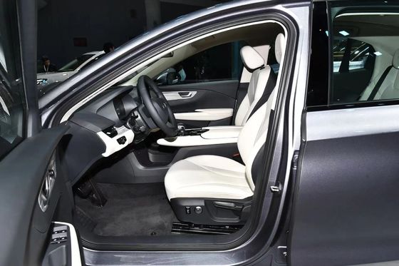 Βενζίνη ή Ηλεκτρικό Καύσιμο 2024 Hongqi Eqm5 Αυτοκίνητο Μαύρο Χρώμα Αποδοτικός εξαερισμός καθίσματος