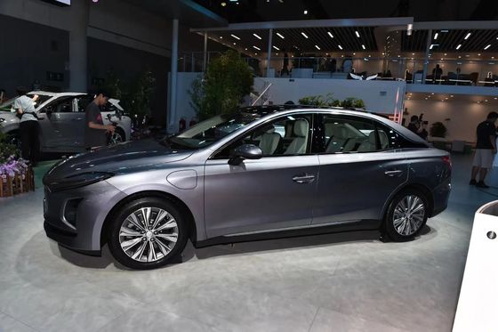 Βενζίνη ή Ηλεκτρικό Καύσιμο 2024 Hongqi Eqm5 Αυτοκίνητο Μαύρο Χρώμα Αποδοτικός εξαερισμός καθίσματος